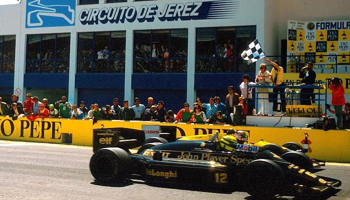 Ayrton Senna e Nigel Mansell lado a lado na linha de chegada, GP Espanha 1986