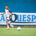 Enamorado Grêmio assistência drible campo futebol