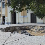 Base da estátua de Tiradentes vazia em Campos dos Goytacazes