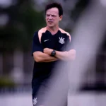 Fernando Diniz, técnico do Corinthians, durante partida da Libertadores