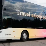 Ônibus-leito europeu, transporte noturno, Twiliner, camas reclináveis