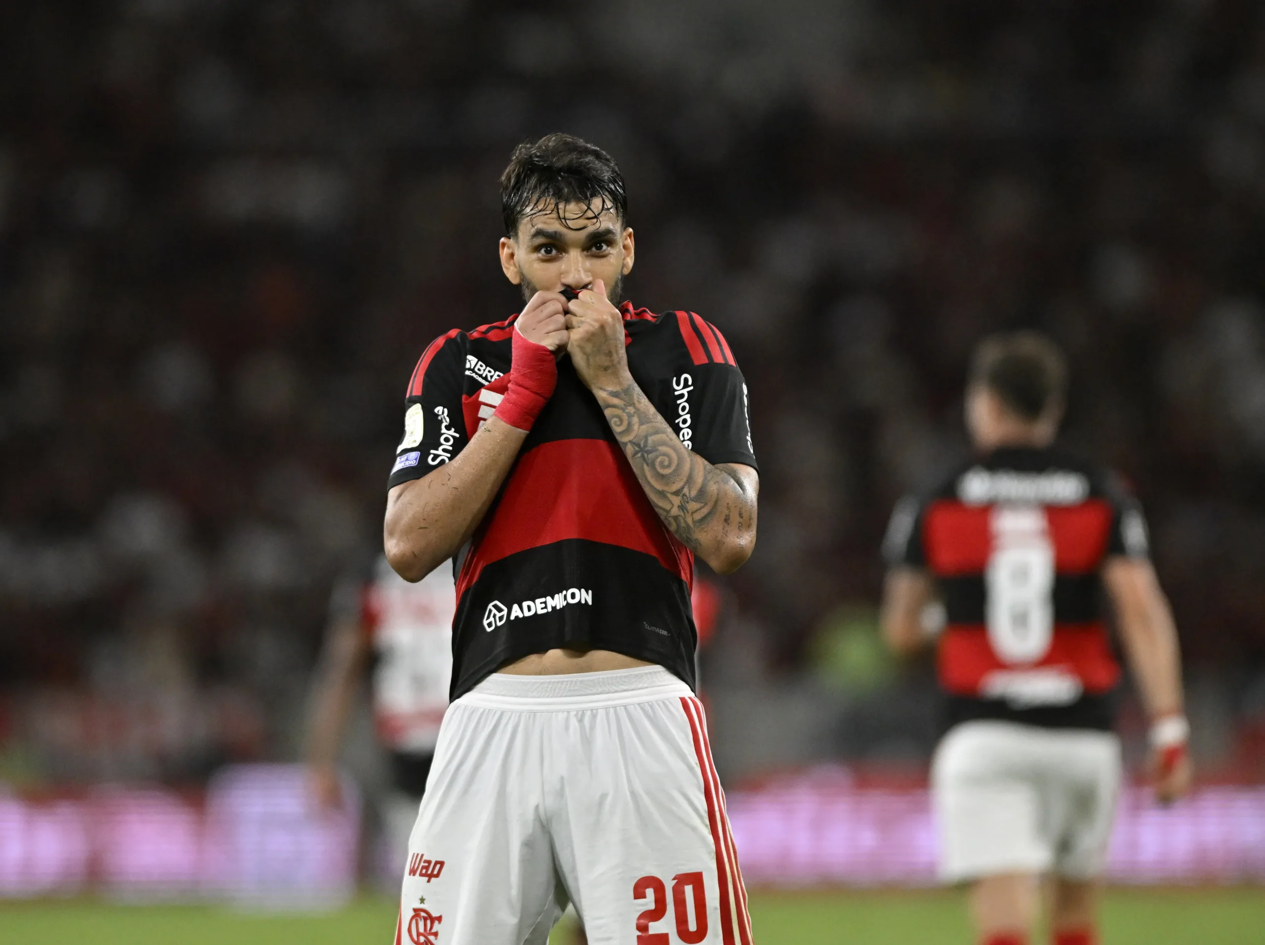 Paquetá lesionado, desfalca Flamengo, coxa esquerda