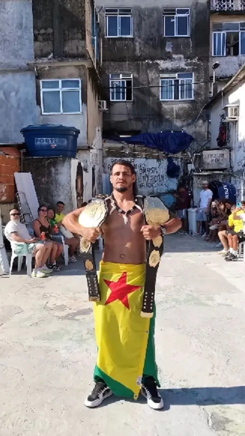 Wendel Almeida, Shooto Brasil, lutador Acre, trend da Rocinha, campeão MMA, bandeira do Acre
