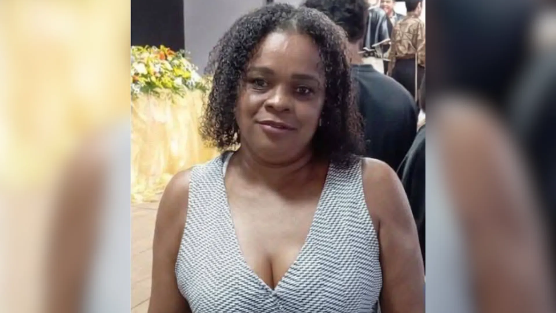 Mulher com expressão de cansaço e preocupação, representando a luta da família para enterrar o corpo de Lígia Ferreira de Souza devido à burocracia.