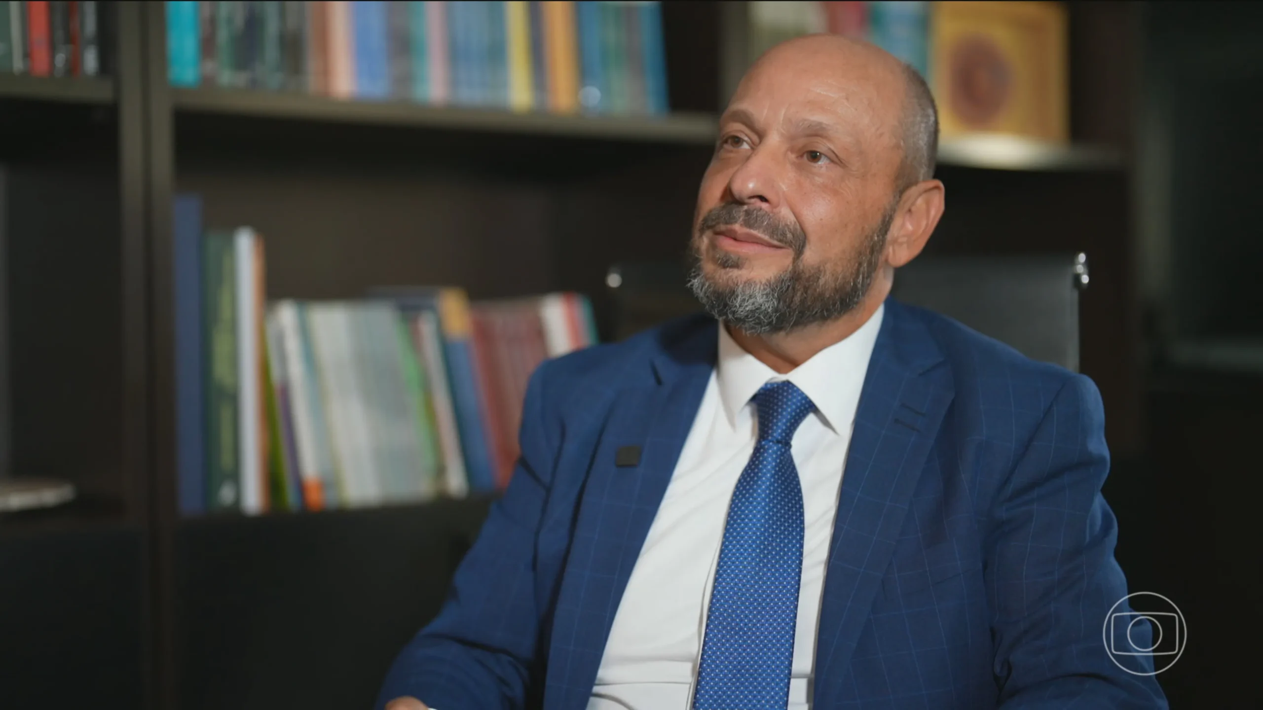 Fila de espera INSS, pessoas aguardando atendimento, agência previdência social, governo Lula, mudança comando INSS, Gilberto Waller, Ana Cristina Silveira