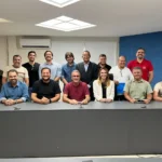 Troféu do Campeonato Paraibano Sub-20 no campo de futebol