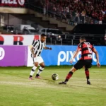 Campo de futebol vazio na Paraíba, representando o calendário de competições da FPF-PB em 2026