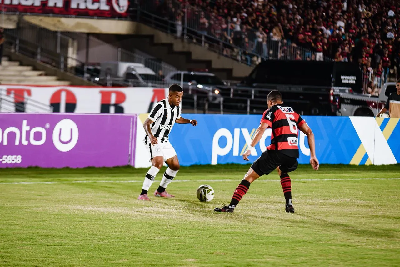 Campo de futebol vazio na Paraíba, representando o calendário de competições da FPF-PB em 2026