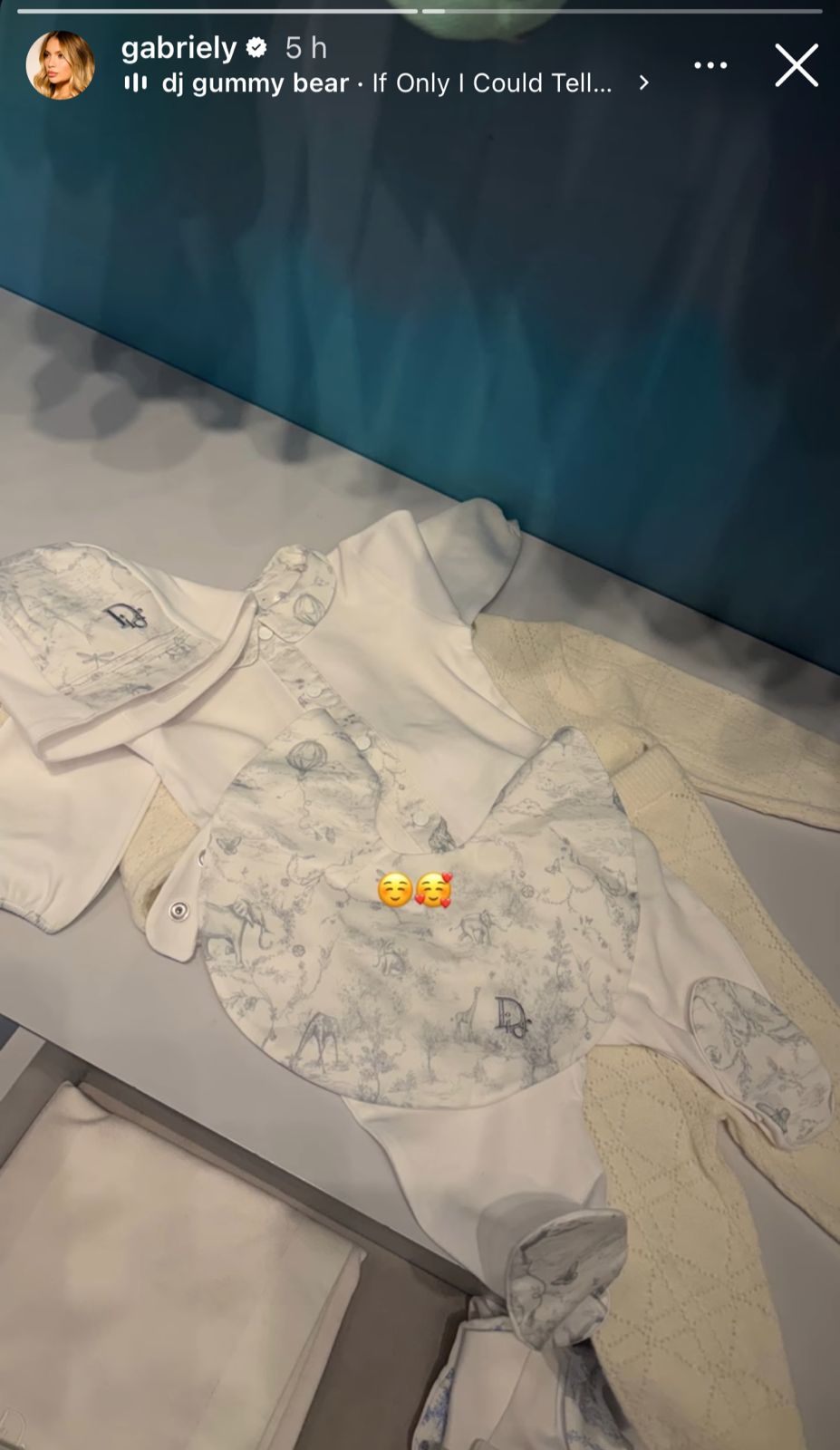 Roupinhas de grife do filho de Endrick, Gabriely Miranda, enxoval de luxo, bebê de Endrick, roupas de bebê caras.