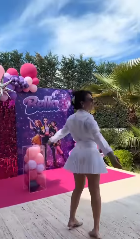 Festa de 4 anos de Bella Esmeralda, filha de Georgina Rodríguez, com tema Guerreiras do K-Pop.