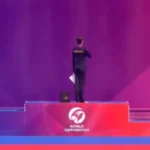 Ginasta russa no pódio, Sofia Ilteriakova, Copa do Mundo, ginástica rítmica, protesto, hino da Ucrânia