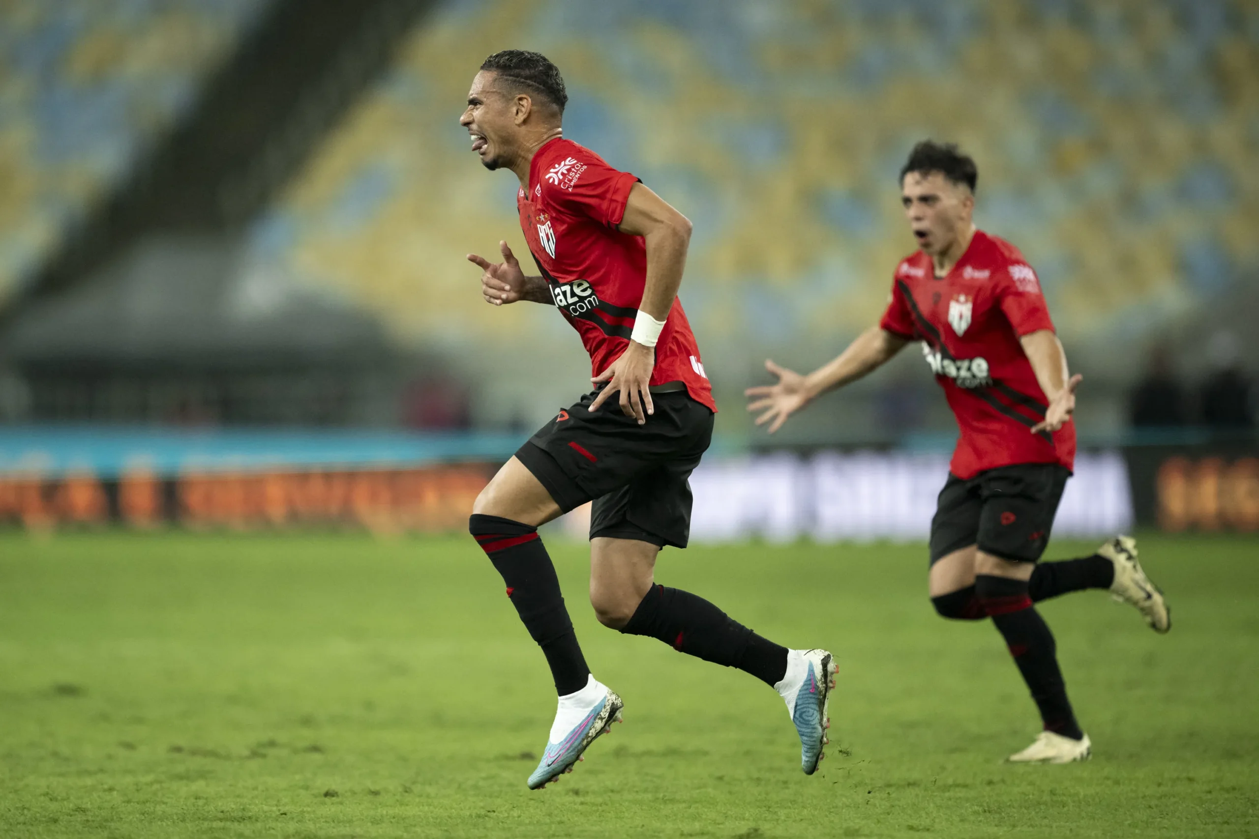 Luiz Fernando Atlético-GO gol Fluminense Brasileirão comemoração