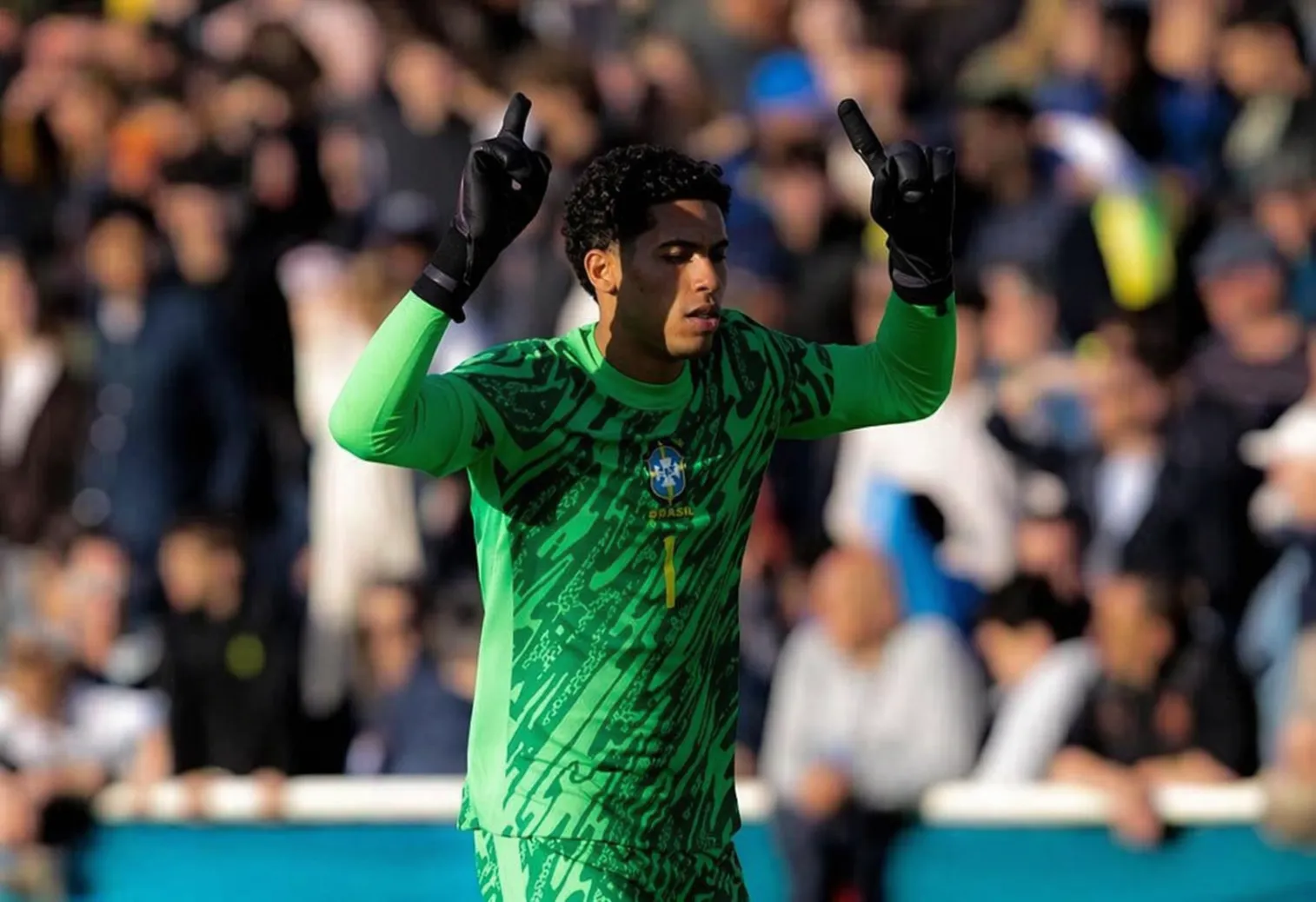Goleiro amazonense Audo Ventilari comemora título sub-16 na França