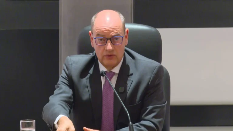 Ricardo Couto governador RJ, Cedae, transparência, desmonte Castro