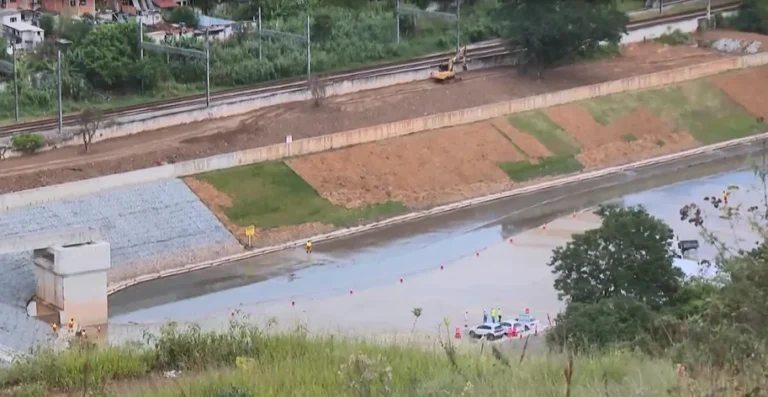 Piscinão para controle de enchentes em Franco da Rocha e Francisco Morato, SP