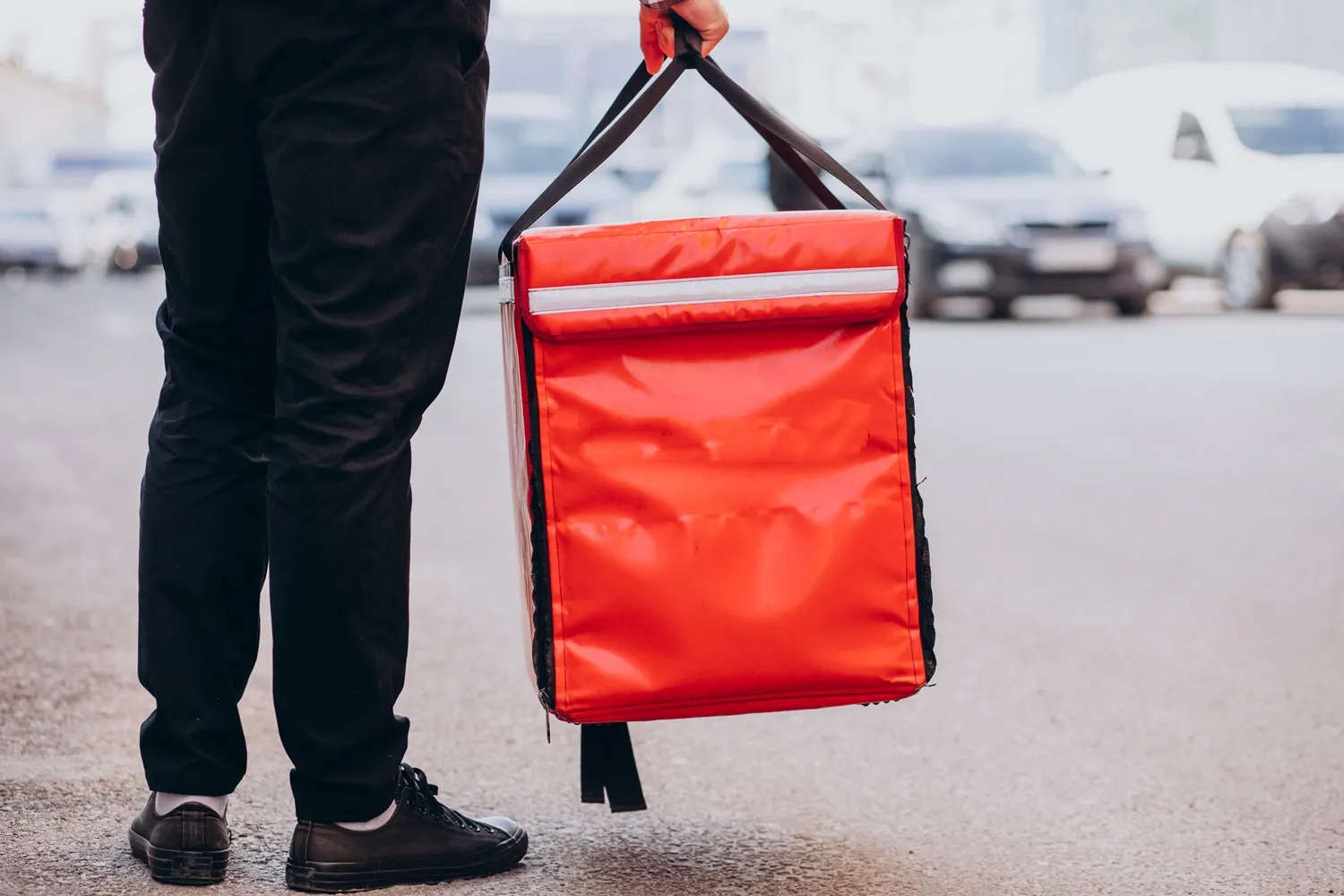 Composição de preços em apps, fiscalização Senacon, transparência de valores em delivery e transporte