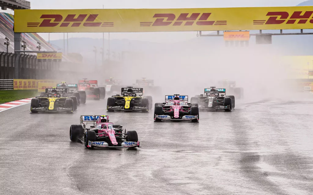 Carros de Fórmula 1 no GP da Turquia em Istanbul Park