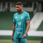 Time do Guarani treinando para enfrentar a Ferroviária