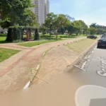 Cena de investigação policial e SAMU em Presidente Prudente após morte em veículo