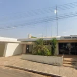 Polícia em Rinópolis atendendo caso de agressão familiar com irmão esfaqueado