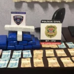 Drogas e dinheiro apreendidos em Capão Bonito durante prisão por tráfico