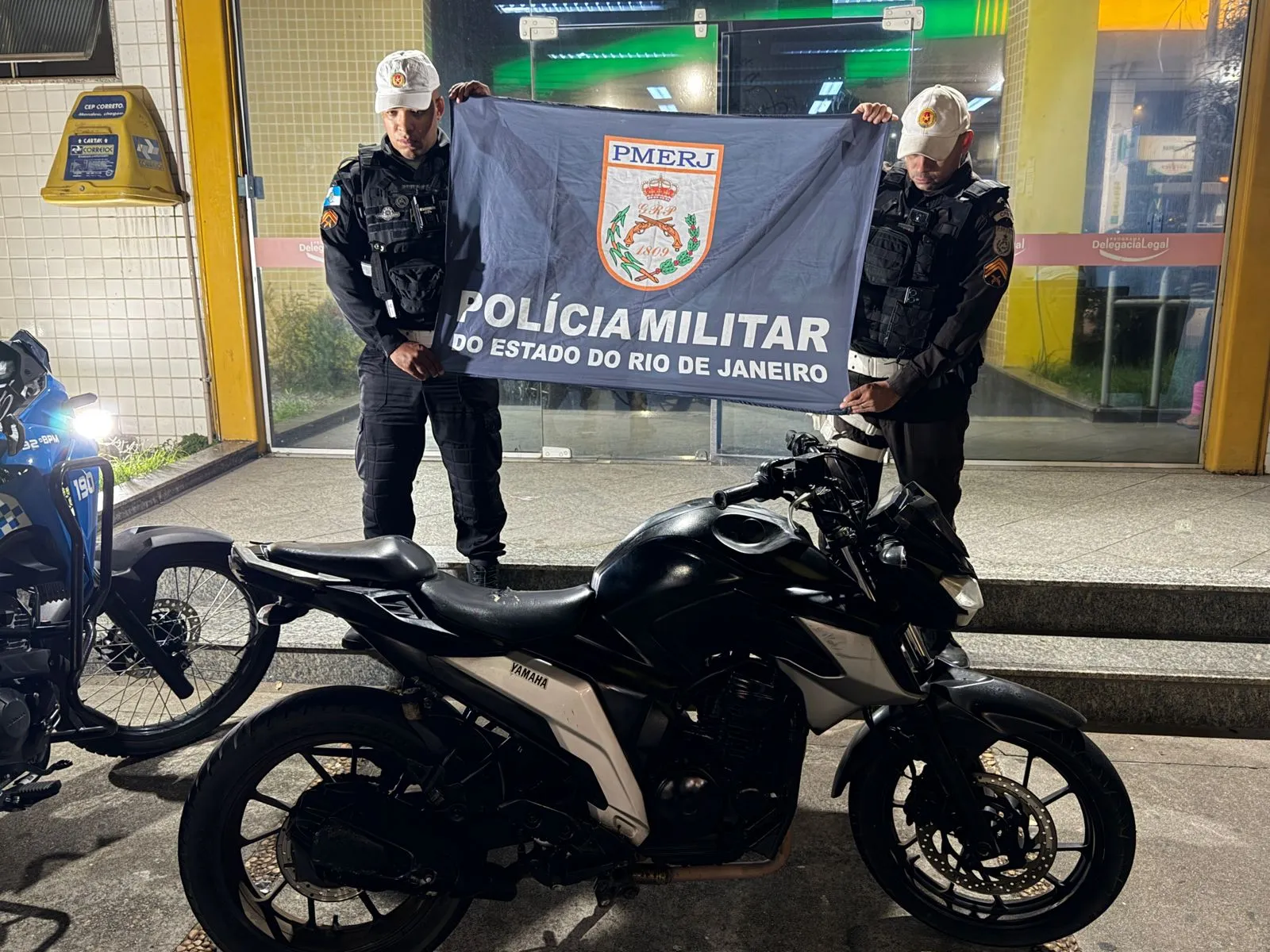 Abordagem policial Macaé, moto clonada, drogas apreendidas, polícia rodoviária