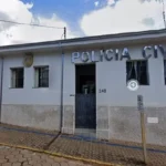 Faca apreendida pela polícia de Piraju como evidência