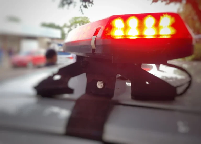 Polícia Militar confronta homem em surto com faca em São Carlos