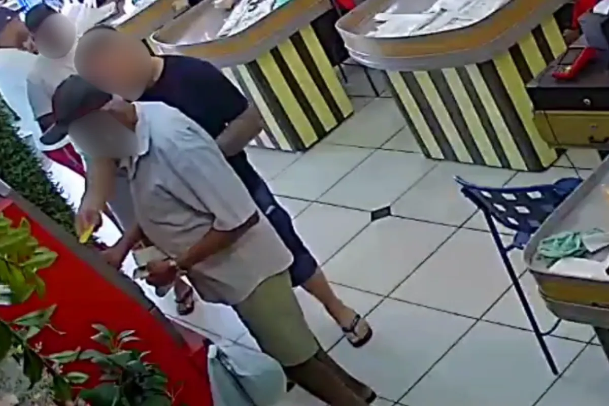 Idoso em caixa eletrônico, golpe do cartão, Campinas, segurança bancária