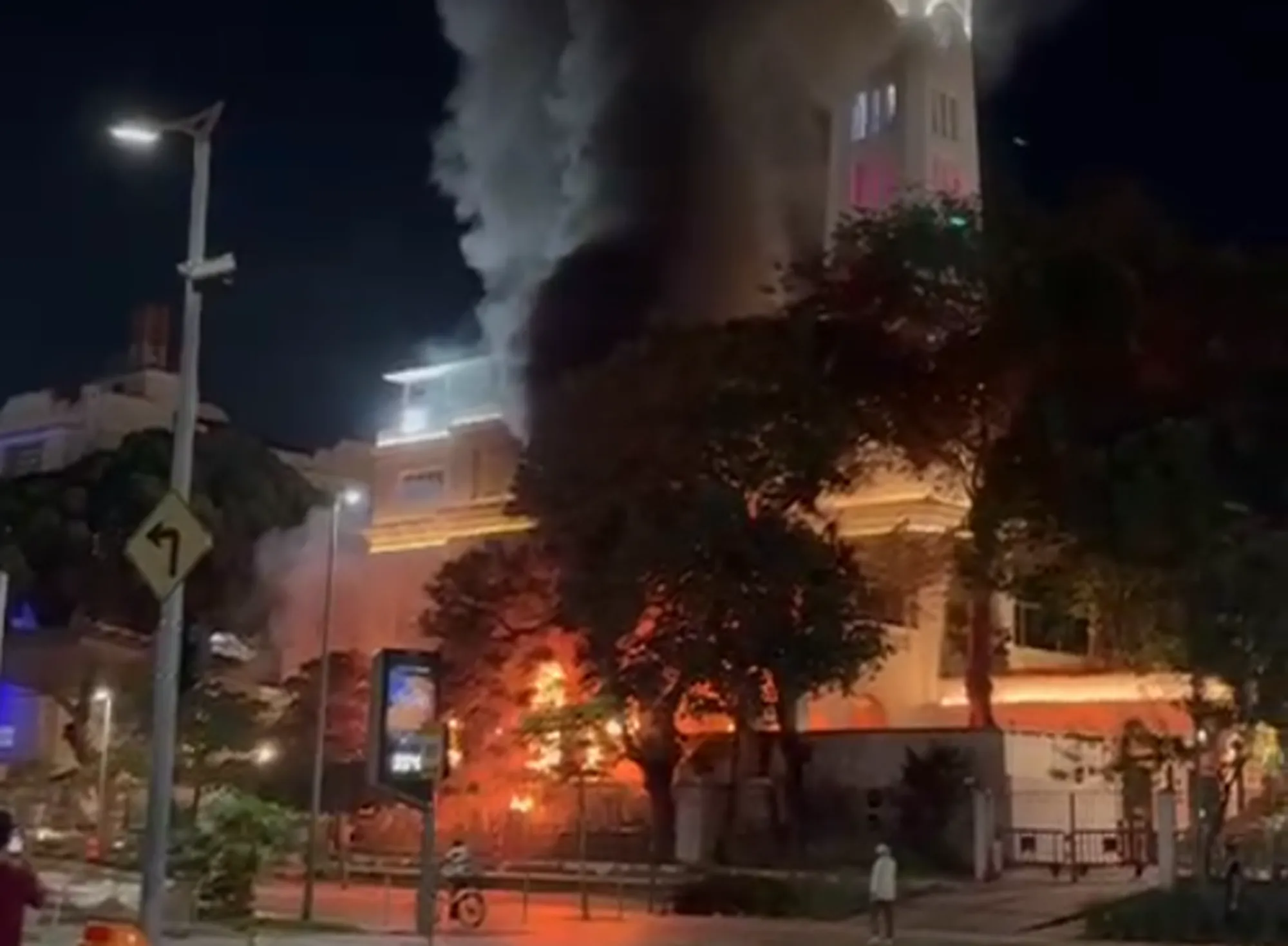 Edifício Touring Rio de Janeiro, prédio histórico, incêndio, bombeiros