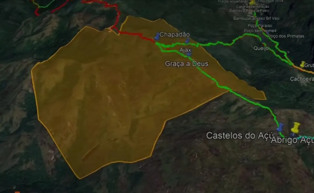 Incêndio Parque Nacional Serra dos Órgãos, devastação, bombeiros, preservação ambiental