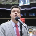 Políticos em sabatina para ministro do TCU, Câmara dos Deputados, avaliação de currículos, processo de indicação.