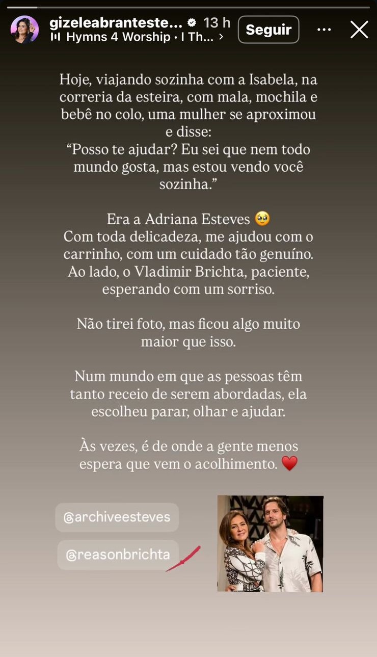 Adriana Esteves ajudando mãe e bebê em aeroporto