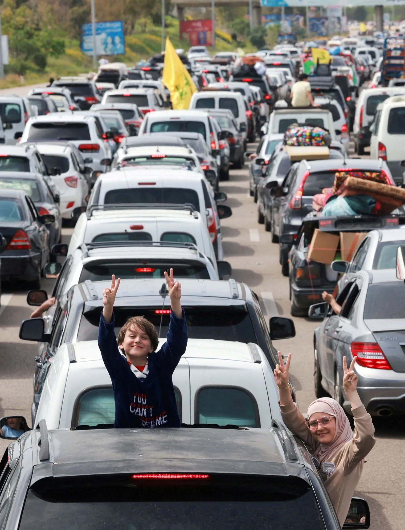 Navio petroleiro no Estreito de Ormuz, símbolo de comércio e paz
