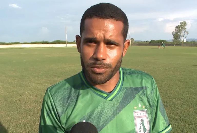 Iranilson, lateral-direito do Sousa, em jogo da Série D contra o América-RN