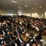 Participantes do Fórum Paulista de Desenvolvimento em Itu, incluindo Alckmin, Caiado, Haddad e Temer, em um painel de discussão.