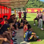 Jovens atletas do Jabaquara Sub-17 treinando para o Campeonato Paulista