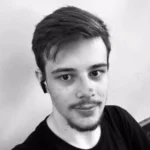 Canaleta de ônibus em Curitiba, local de acidente fatal com jovem