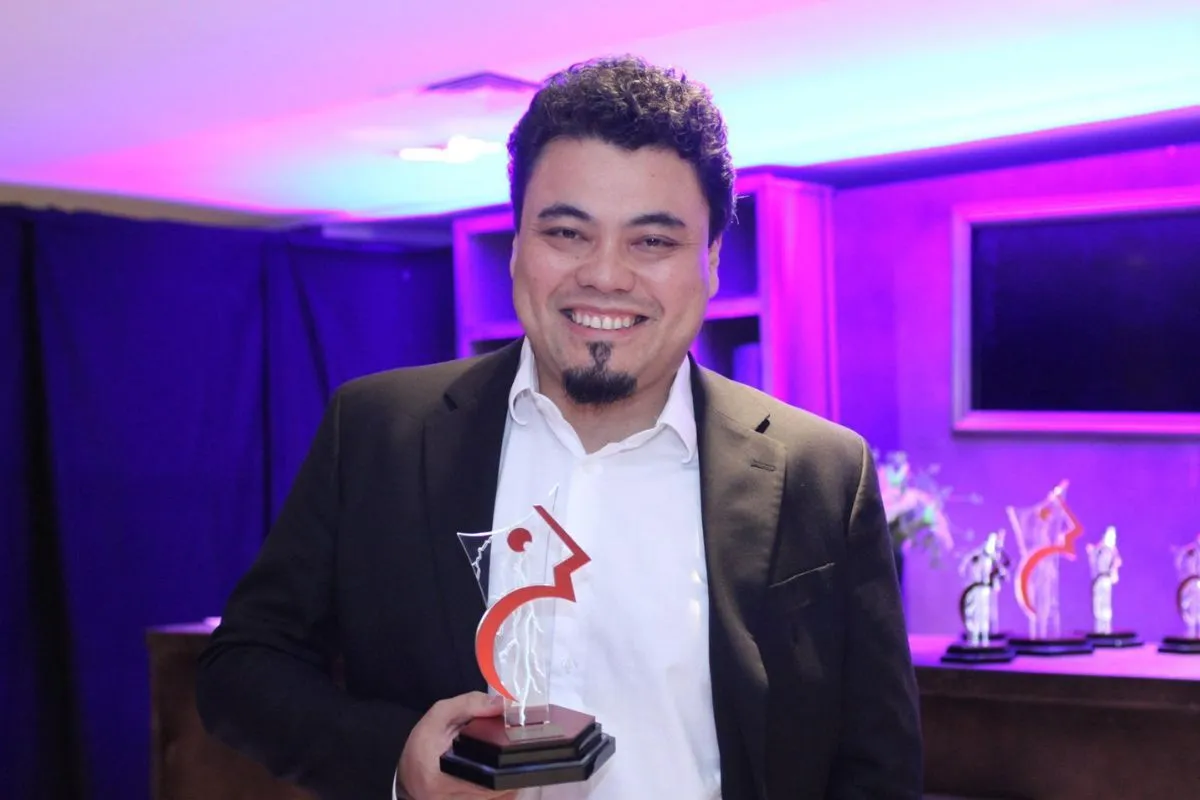 Edifício do Tribunal de Justiça do Paraná, representando a condenação por erro judicial que afetou Leonardo Sakamoto.