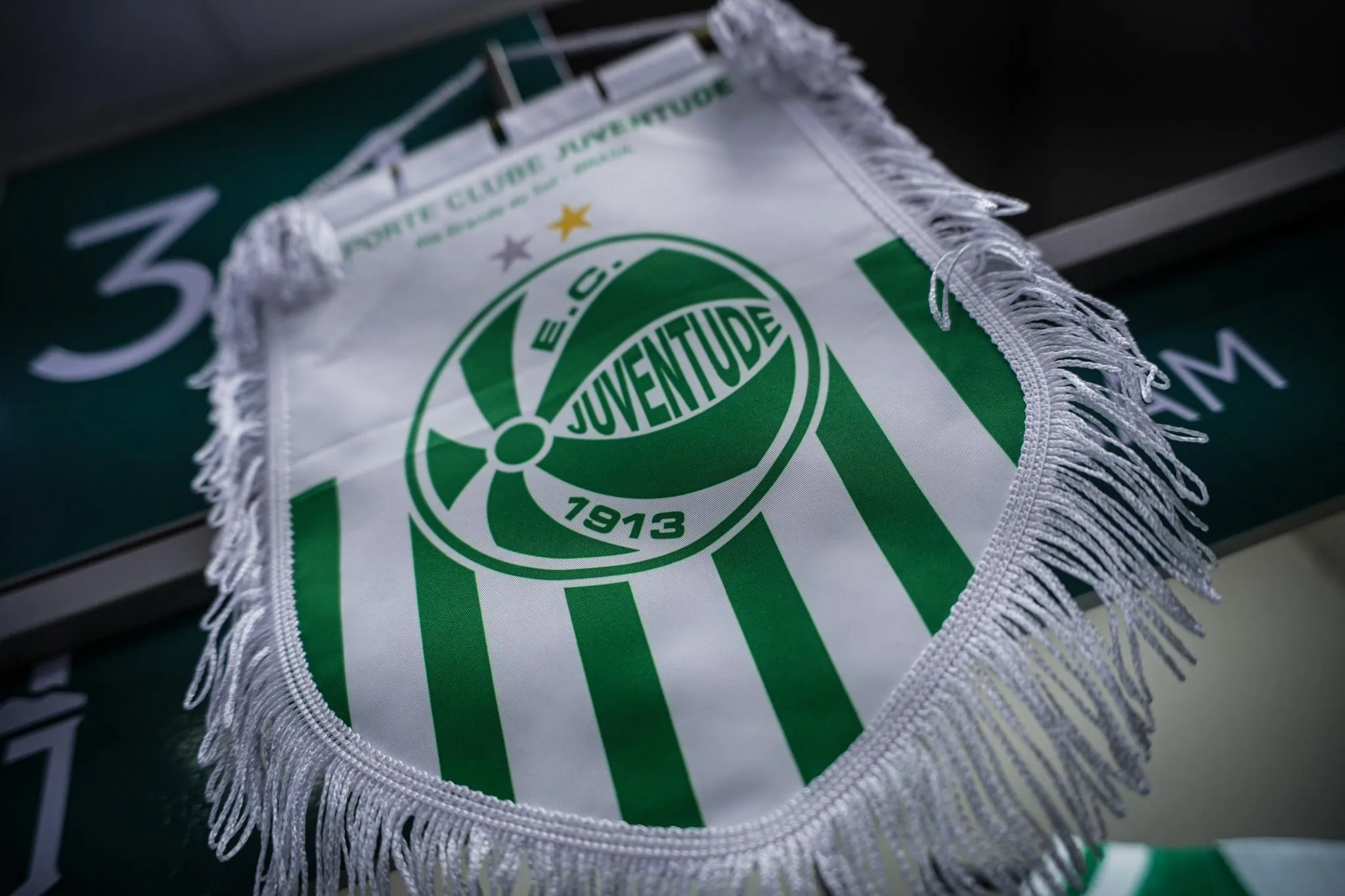 Estádio Juventude finanças sólidas pôr do sol