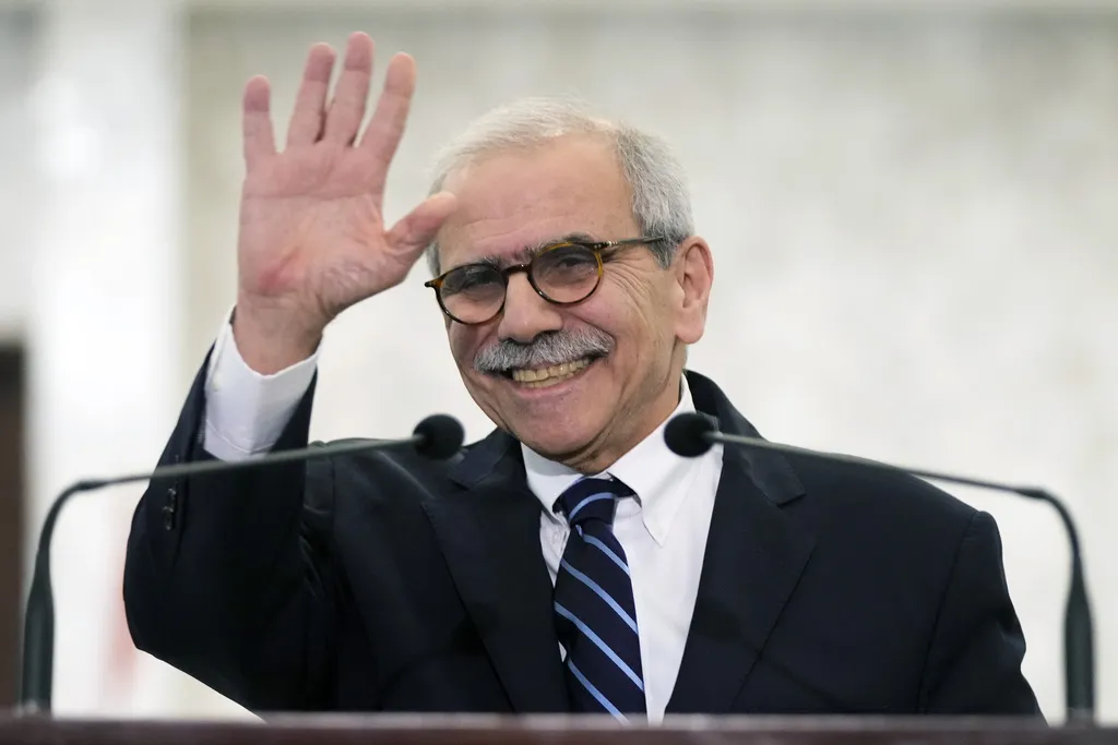 Primeiro-ministro Nawaf Salam, Líbano, Hezbollah, Israel, negociações de paz, diplomacia.