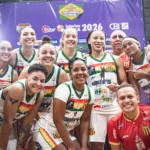 Jogadoras do Sampaio Basquete comemorando vitória e liderança no 1º turno da LBF.