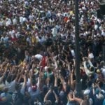 María Corina Machado discursando para apoiadores venezuelanos em Madri