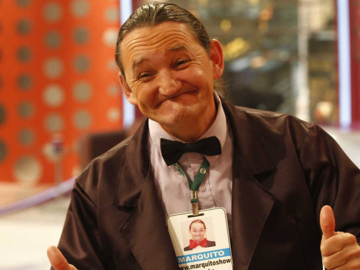 Marquito sorrindo após iniciar reabilitação oral