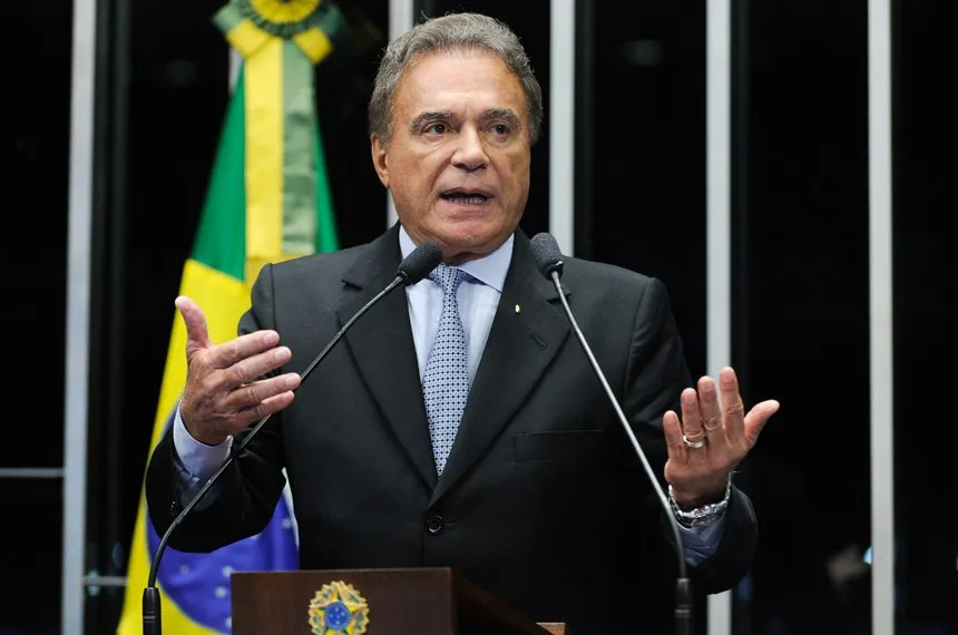 Álvaro Dias, político brasileiro, MDB, pré-candidato Senado Paraná