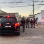 Helicóptero da polícia sobrevoa Curitiba em operação contra o tráfico