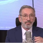 Mapa do Brasil com minerais de terras raras, simbolizando controle da União