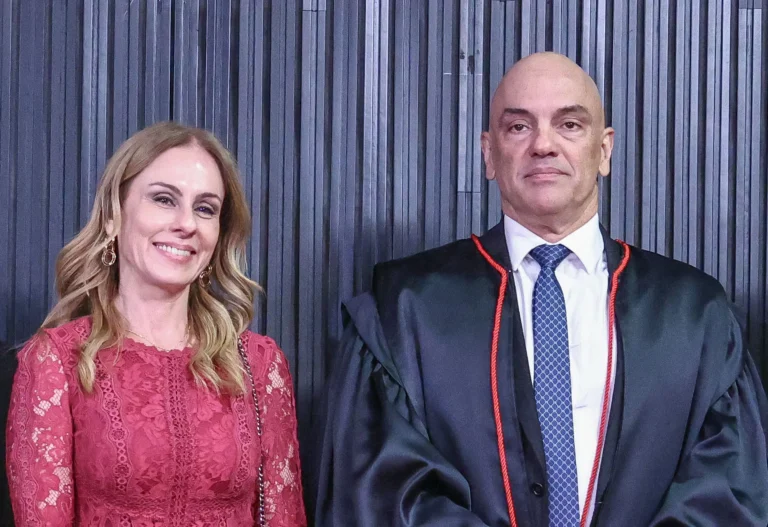 Jato executivo de luxo, avião particular, aeroporto, viagem, Alexandre de Moraes