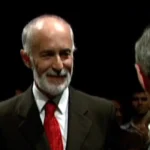 Retrato de Edvaldo de Melo, figura histórica da televisão e comunicação no Paraná, ex-vice-presidente do GRPCOM.