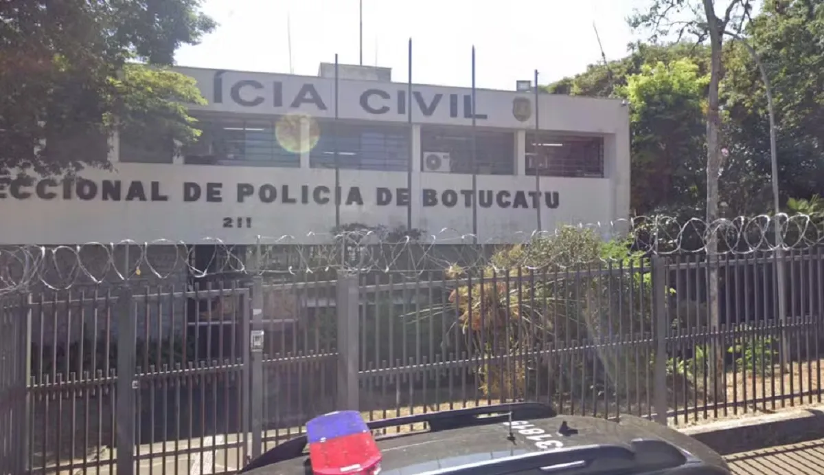 Acidente na SP-143 em Pereiras com motorista ferida